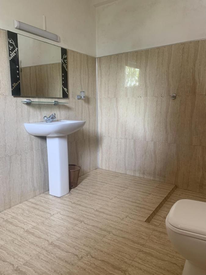 360 Beach Residence نيجومبو المظهر الخارجي الصورة